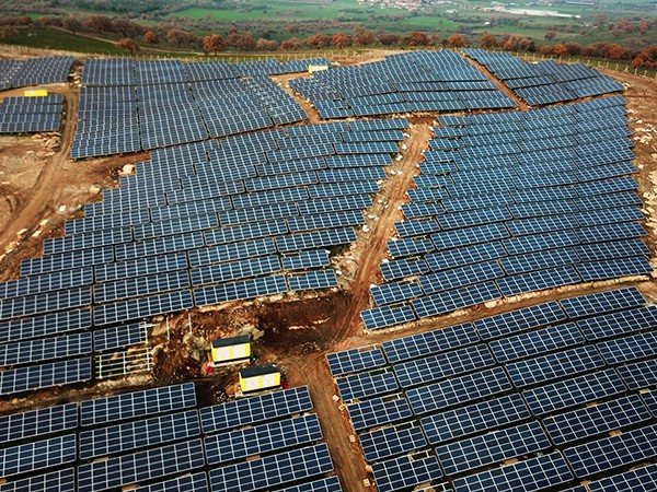 Βάσεις Φωτοβολταϊκών 3 Βάσεις Φωτοβολταϊκών