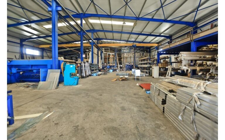 Εγκαταστάσεις