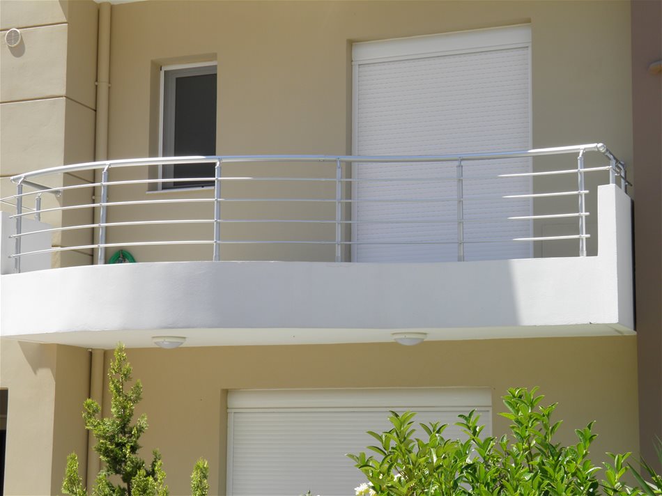 Κάγκελα αλουμινίου Inox Μακεδονική οριζόντιο 4 σειρές προφίλ