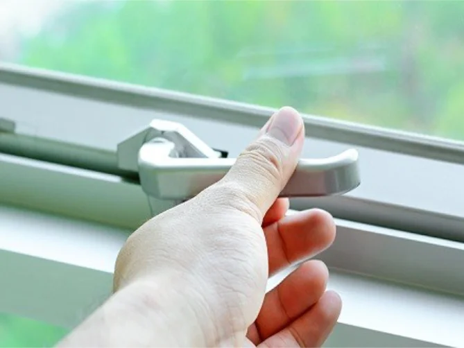 Εξαρτήματα 1 Εξαρτήματα